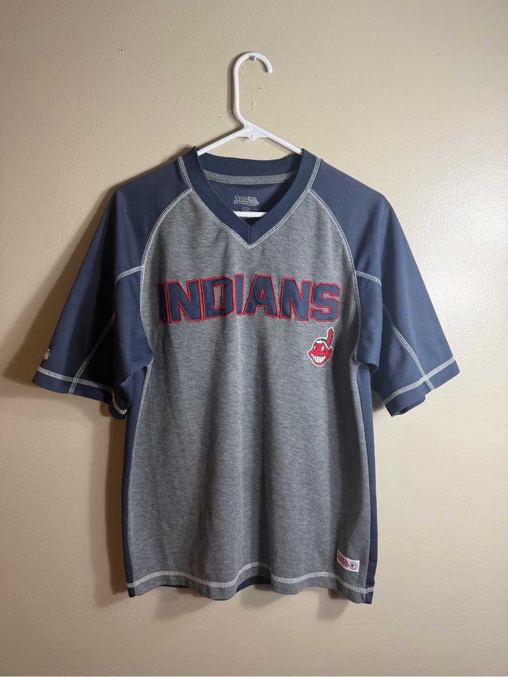 Cleveland Indians Stitches MLB Jersey Style Shirt Medium Gray Blue Chief Wahoo
